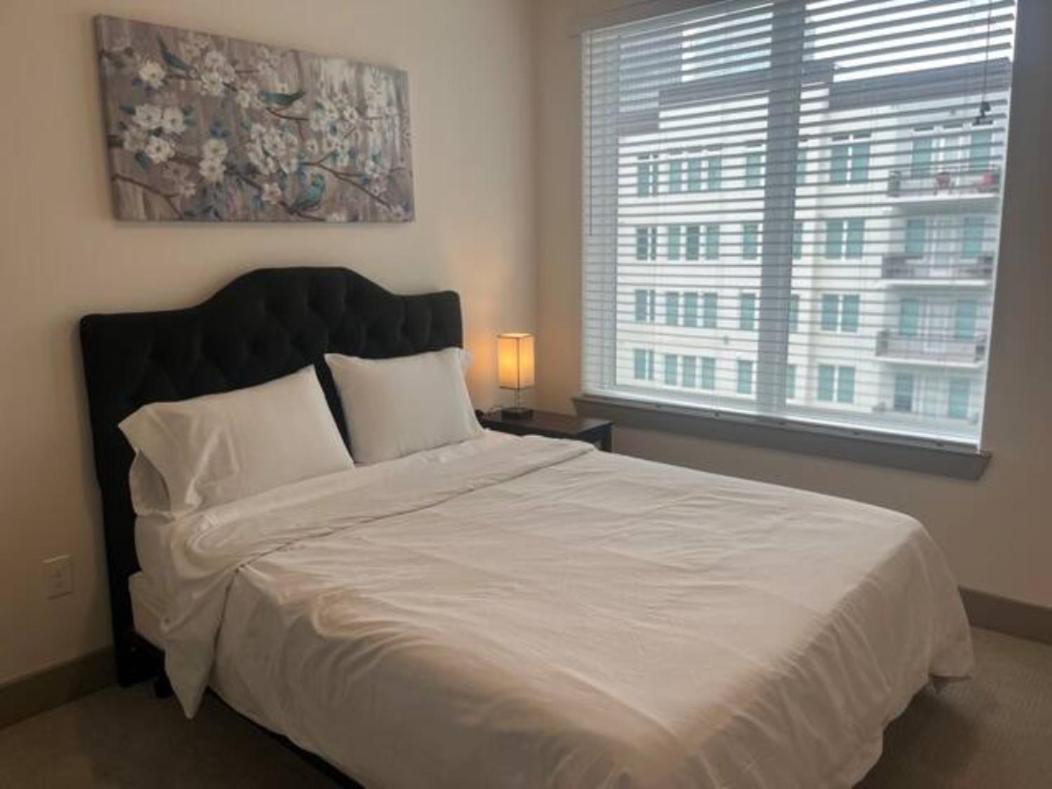 Resort-Style Apartments Near The Galleria Houston Bilik gambar