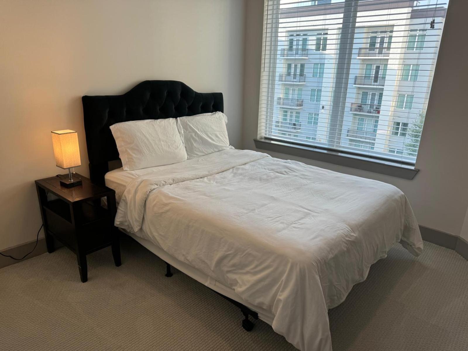 Resort-Style Apartments Near The Galleria Houston Bilik gambar