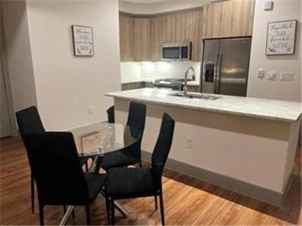 Resort-Style Apartments Near The Galleria Houston Bilik gambar