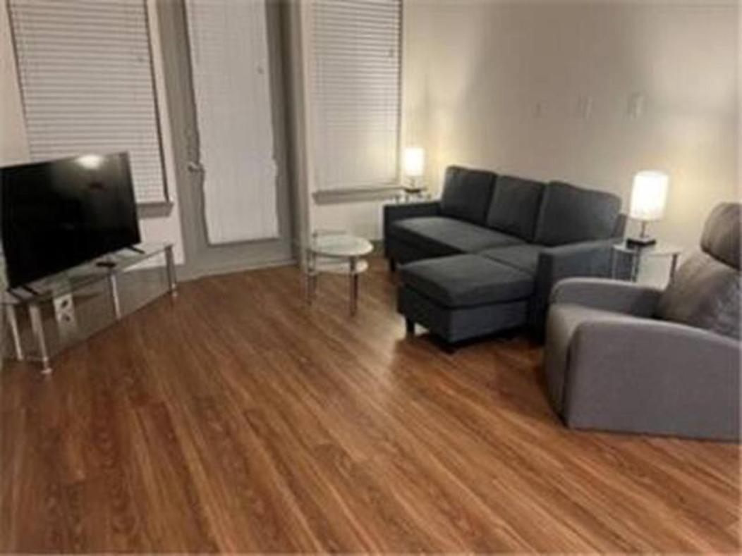 Resort-Style Apartments Near The Galleria Houston Bilik gambar