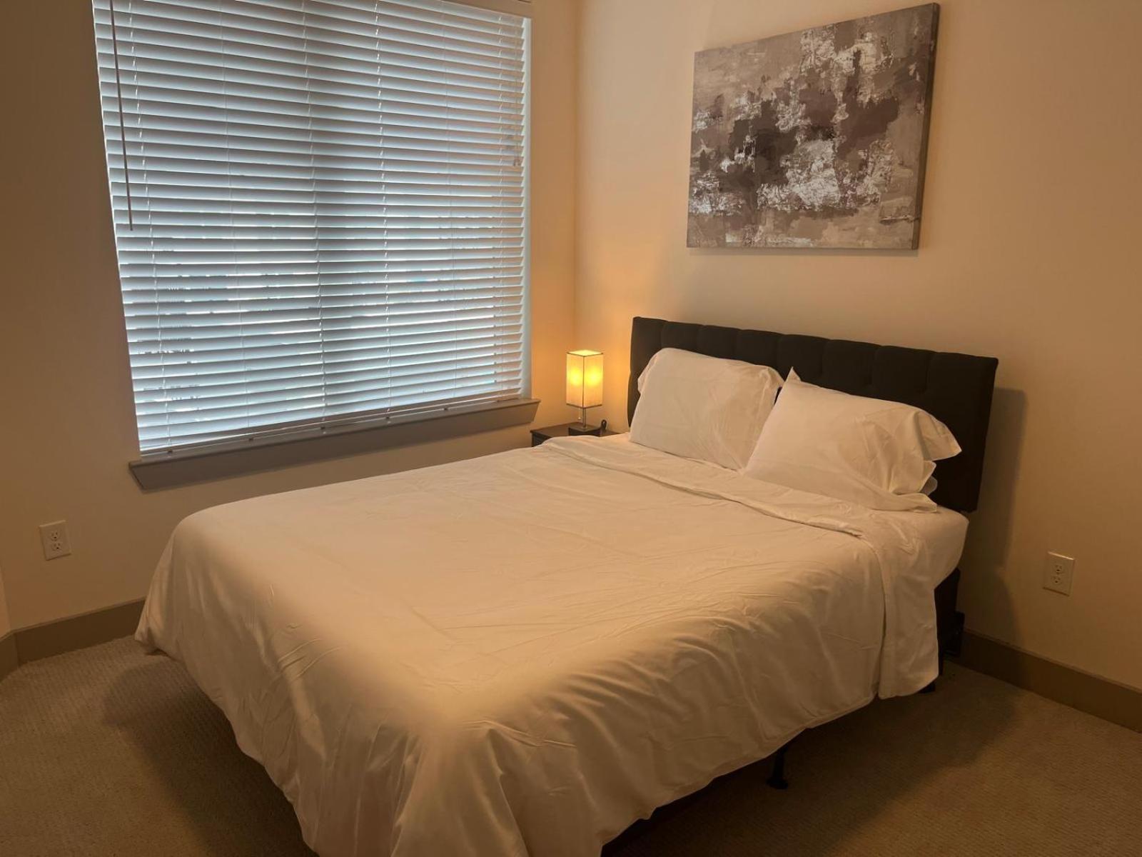 Resort-Style Apartments Near The Galleria Houston Bilik gambar