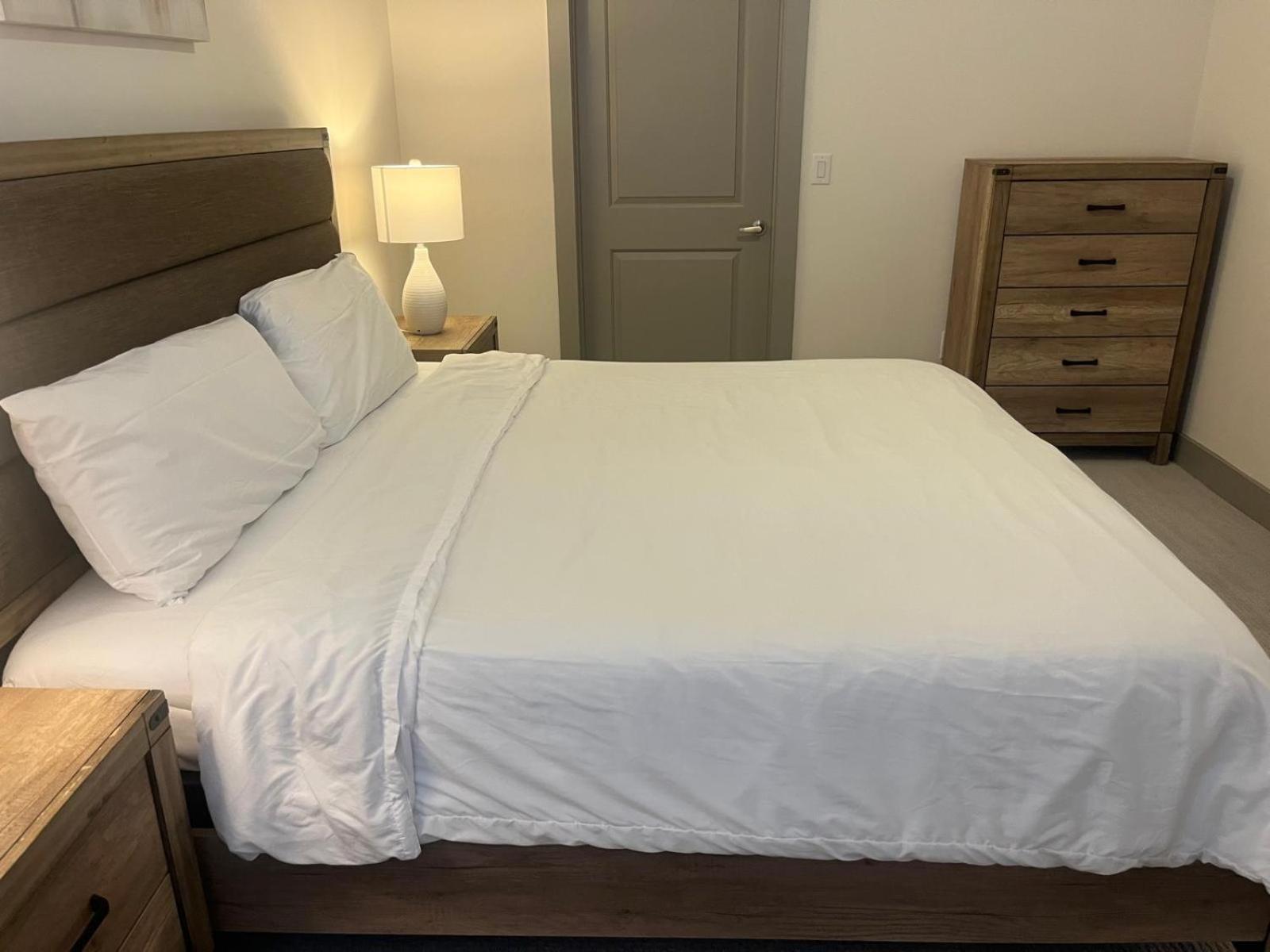 Resort-Style Apartments Near The Galleria Houston Bilik gambar