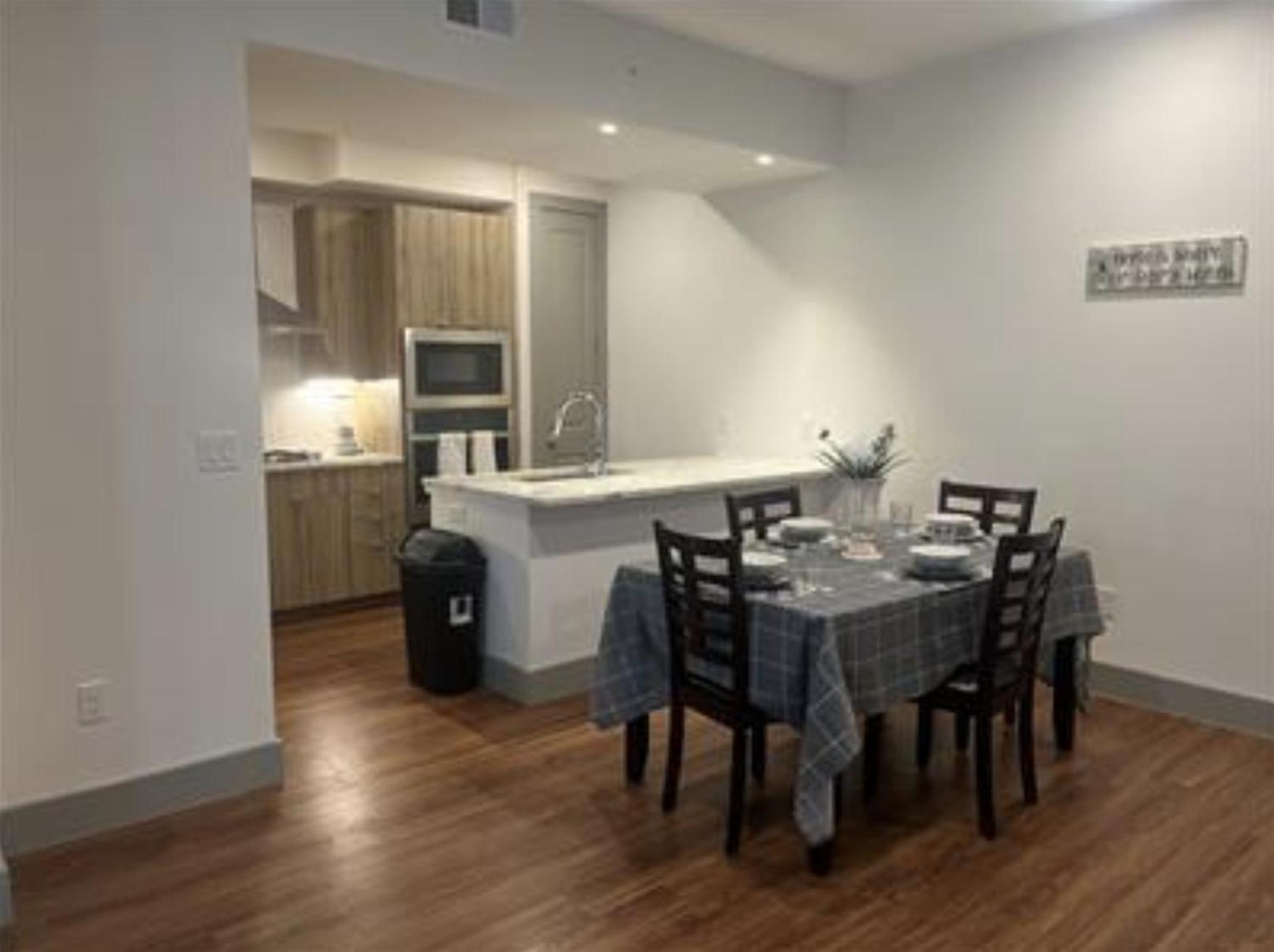 Resort-Style Apartments Near The Galleria Houston Bilik gambar